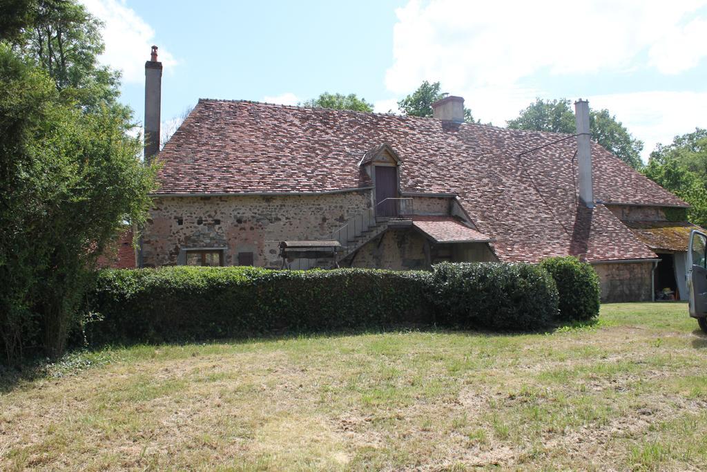 La Grande Maison De Pont Lung Ygrande Exterior photo